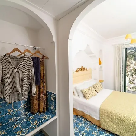 Center * Positano