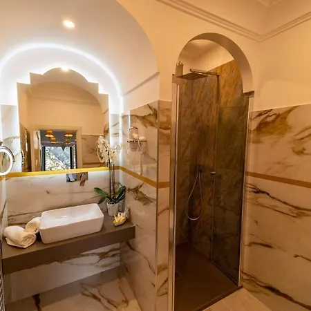 Apartment Center Positano